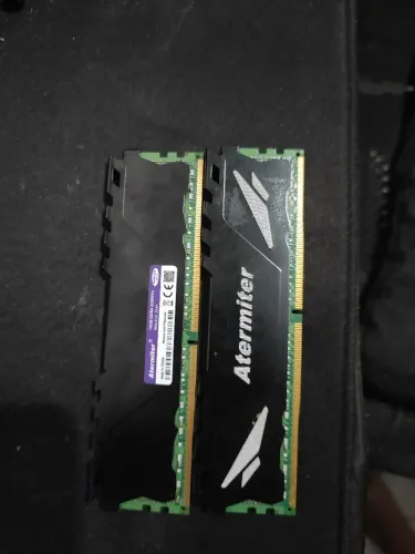Vendo 2 pentes de 16 gb 3200hz Artemiter ( Compatível com kit xeon ) 