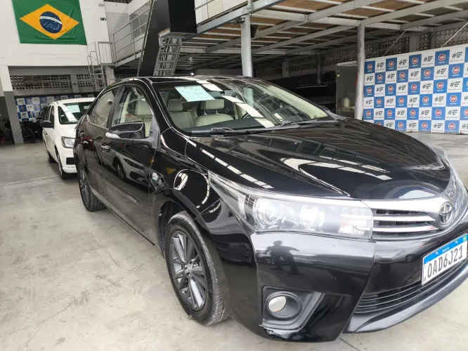 Toyota Corolla Altis 2.0 Flex 16V Aut. 2015