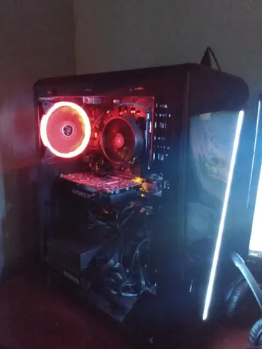 PC gamer Ryzen 5 2600 + GTX 1650/ 16Gb Ram