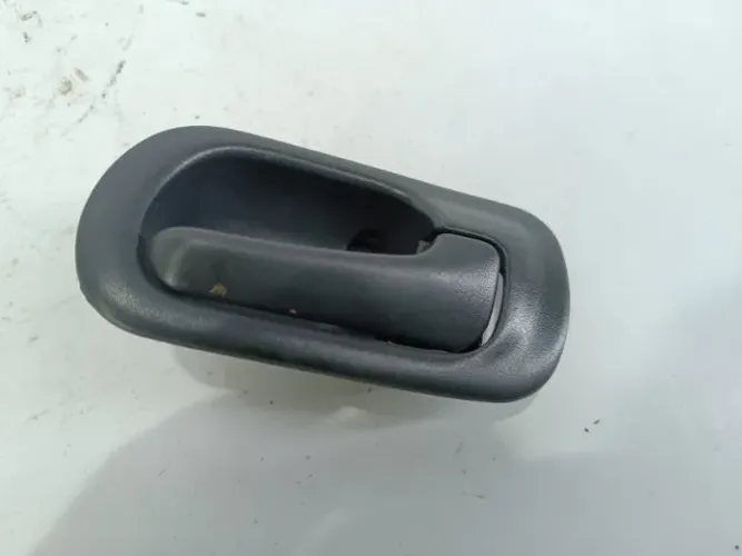 Maçaneta interna porta dianteira direita Honda Civic 96-2000 