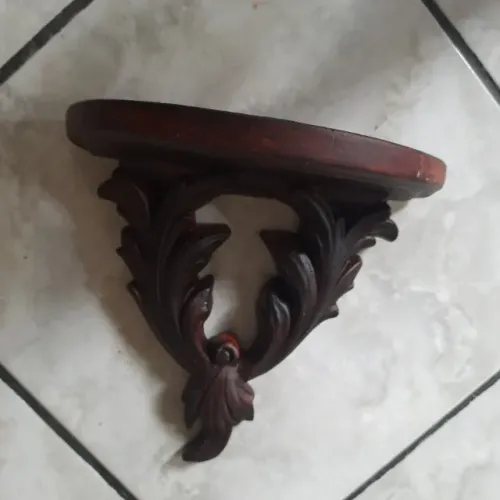 Peanha cor madeira suporte para imagem vaso antigo oratório