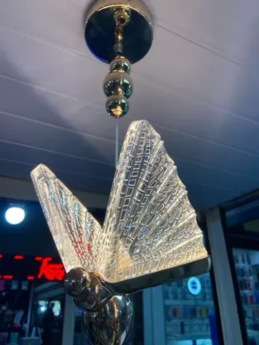 Pendente borboleta de led 3000k lustre. 