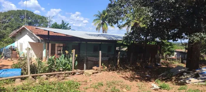 Chácara em Cezarina 