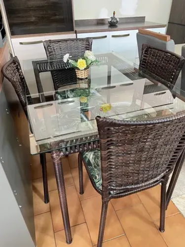 Mesa de Vime Com 04 Cadeiras Nova