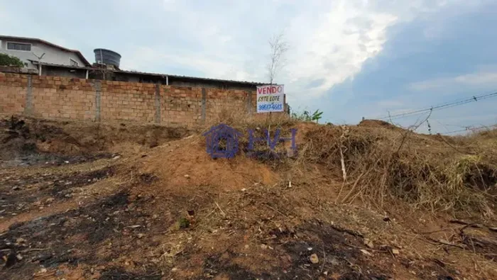 Lote com 440 m² em Vespasiano São Damião