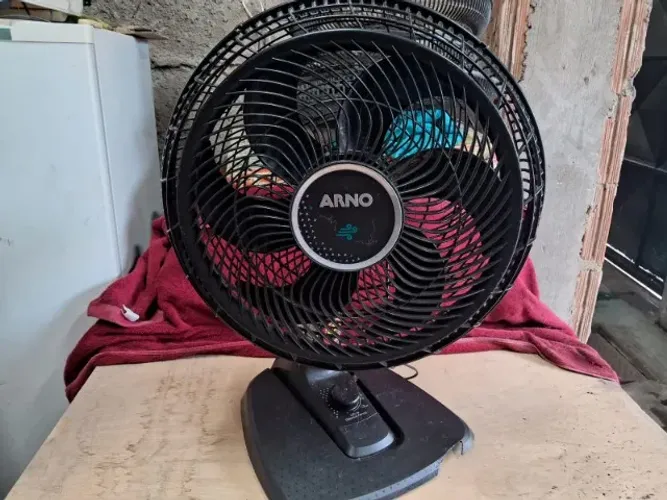 Lote de 6 ventiladores (COM DEFEITO)