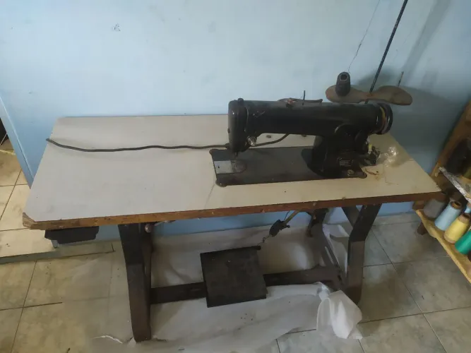 Máquina de Costura Industrial Completa