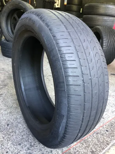 Pneu 235/55/19 Pirelli por 400$ seminovo peça única