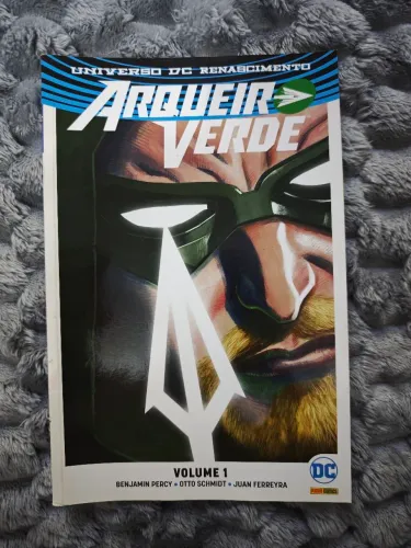 HQ Arqueiro Verde Volume 1 - Universo DC Renascimento