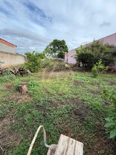 Lote / Terreno em Vila Prado - Itapetininga