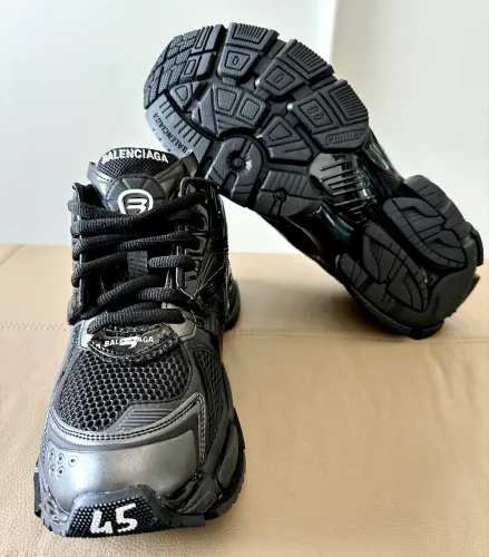 Tênis Balenciaga Runner All Black