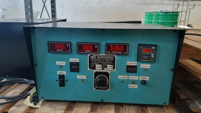 Retificador de 200 Amperes Semi - Novos