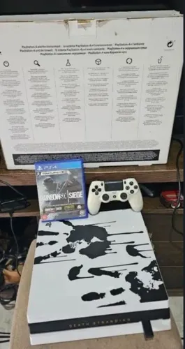 PS4 PRO 1 TERA EDIÇÃO ESPECIAL DEATH STRANDING CONTROLE BRANCO CAIXA INTERNA E JOGO BRINDE