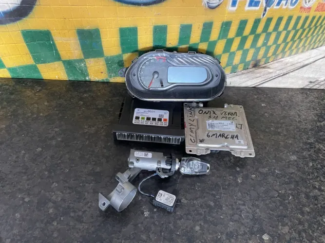 Kit code injeção elétrica GM onix lt 1.4 2018 12689952