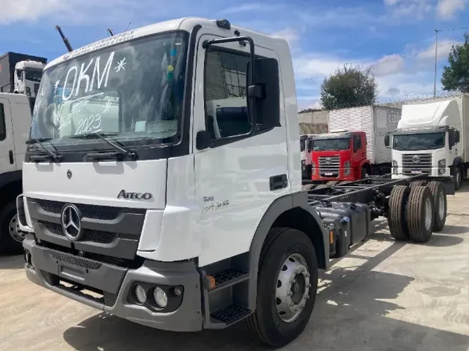 Mercedes-Bens atego 2426  2023 0km