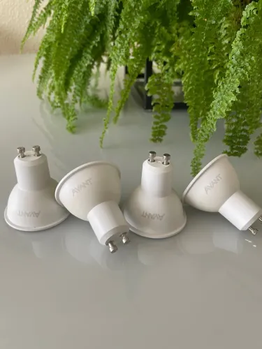 4 Lâmpadas Led Dicroica AVANT Gu10 Mr16 4,8w Bivolt Luz Neutra 4000k
