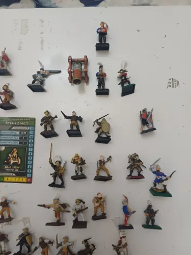 venda de figuras warhammer a venda no mercado 
