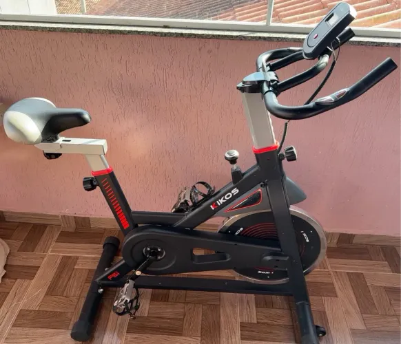 Kikos Bike Spinning f5i, preto. 