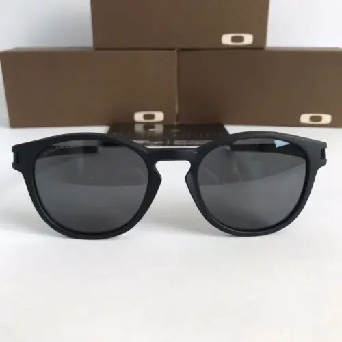 óculos de sol Oakley latch round black lentes polarizadas