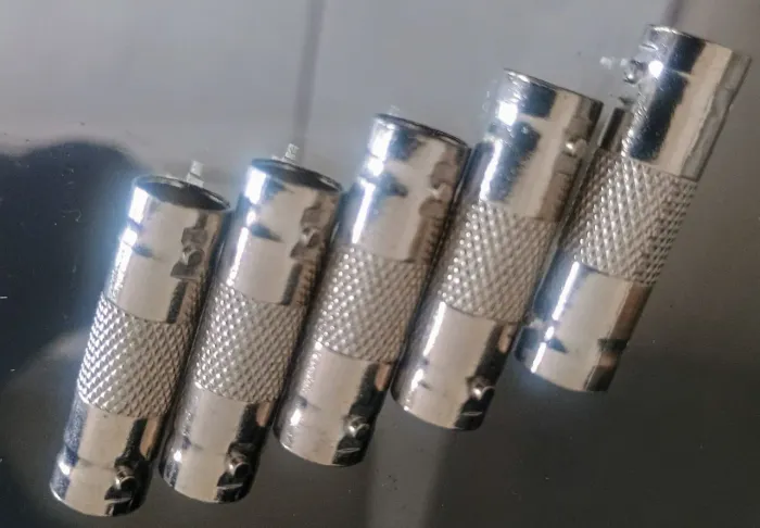 Conectores SDI Macho  05 PCs 