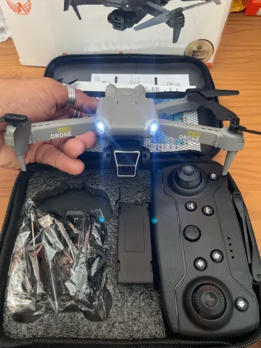 DRONE COM BATERIA EXTRA + CÂMERA