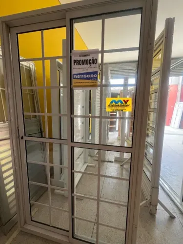 PORTA 2 FOLHAS QUADRICULADA TRIFEL