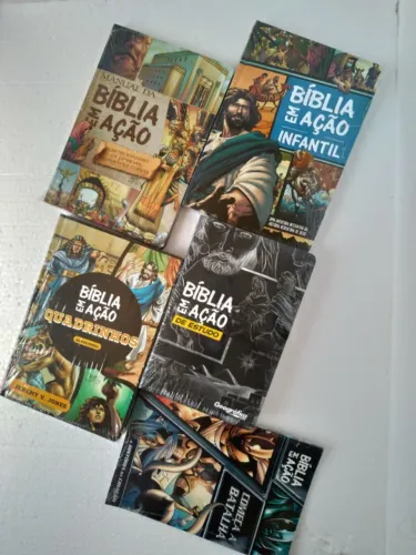 Biblia Quadrinhos Biblia ilustrada Coleção da Bíblia em Ação