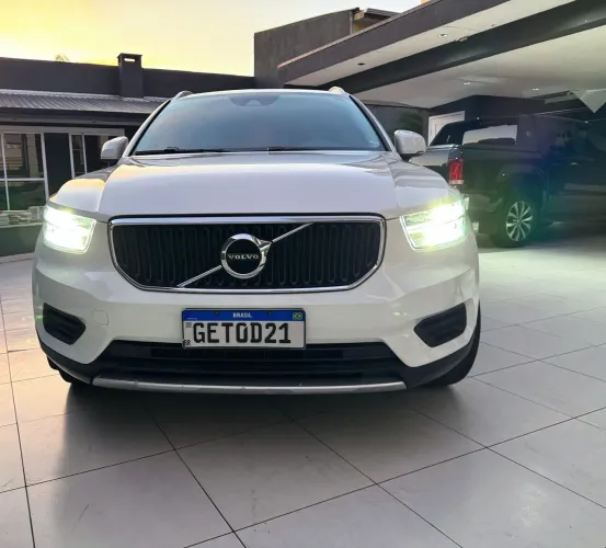 Volvo XC40 T-5 Momentum 2.0 252cv AWD 2018
