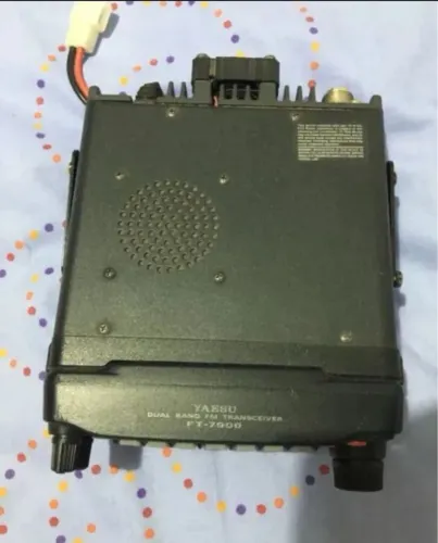 Rádio Yaesu FT-7900 Dual Band FM Transceiver