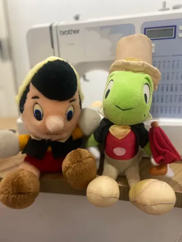 Pelúcias Pinóquio e Grilo Falante - Disney tigrão e boneca fada irmã tikerbell