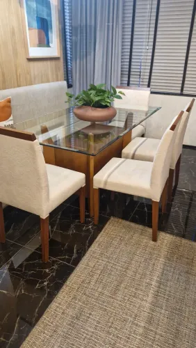 Mesa de Jantar tampo de vidro + 4 cadeiras 