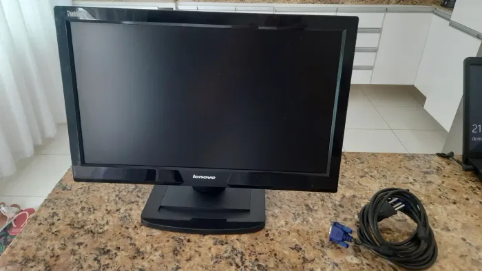 Monitor Lenovo 20 pol