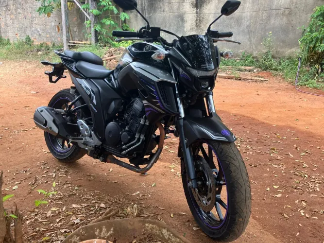 Vende-se Fazer 250 (Pantera Negra) Ed. Limitada da Marvel (