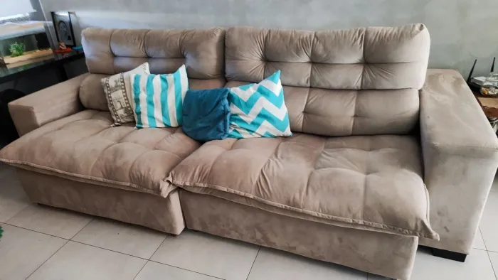 Sofá 4 lugares em ótimo estado