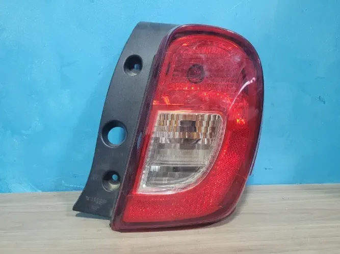 Lanterna Direita Nissan March 2015 a 2020 26550 9LE0A