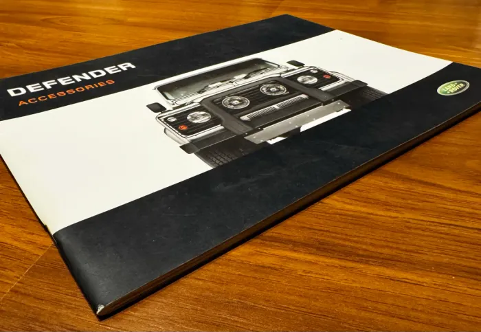 LIVRO ORIGINAL LANDO ROVER DEFENDER 90 e 110 ACESSÓRIOS RARIDADE