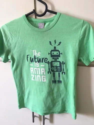 Camiseta Hering tamanho 8