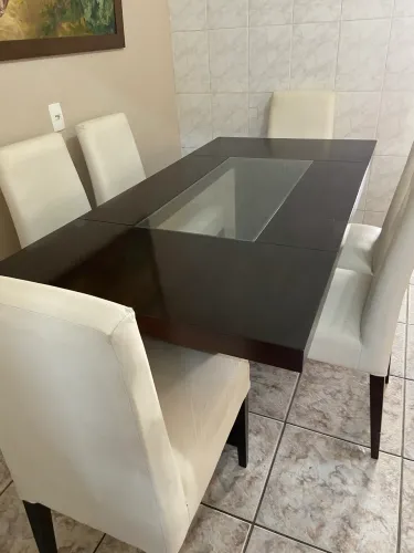 CONJUNTO MESA DE JANTAR EM MADEIRA MACIÇA + 6 CADEIRAS
