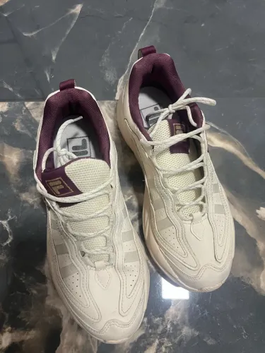 Tênis feminino Fila 37