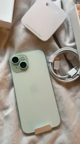 iPhone 15 128gb verde bateria 100% 1 ciclo estado novo sem detalhes
