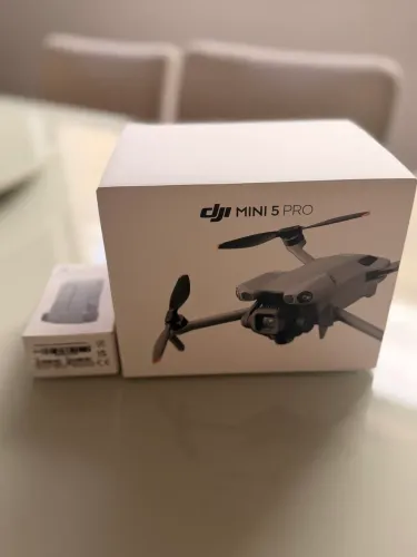 Drone DJI Mini 5 Pro + Acessórios - NOVO