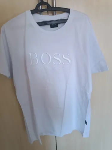Camiseta masculina Tam G ( serve M)