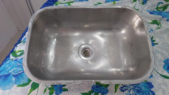 Cuba de pia de cozinha com válvula