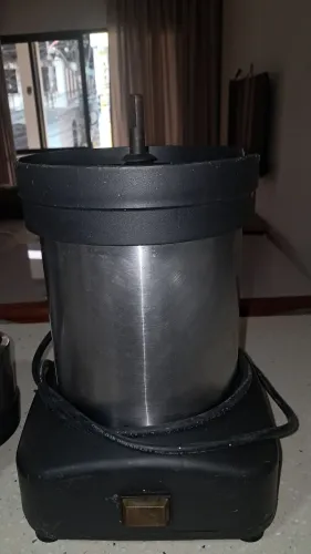 Vendo espremedor de laranja industrial
