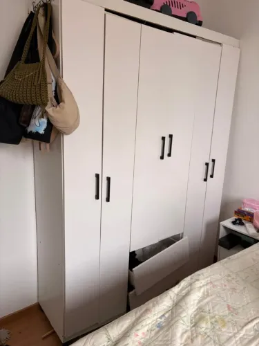 GUARDA ROUPA CASAL BRANCO GRANDE 6 PORTAS COM 2 GAVETAS - SEMINOVO