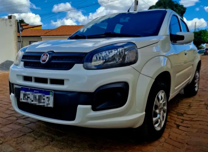 Fiat Uno Attractive 1.0 EVO Fire Flex 8V 5P 2021