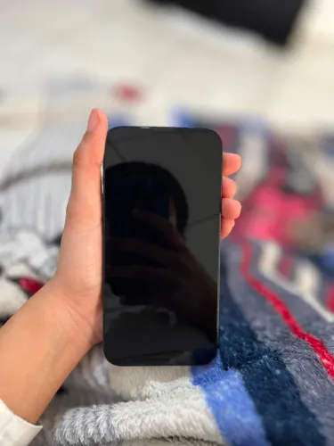Vende-se iPhone 14 128gb preto 77% de bateria 
