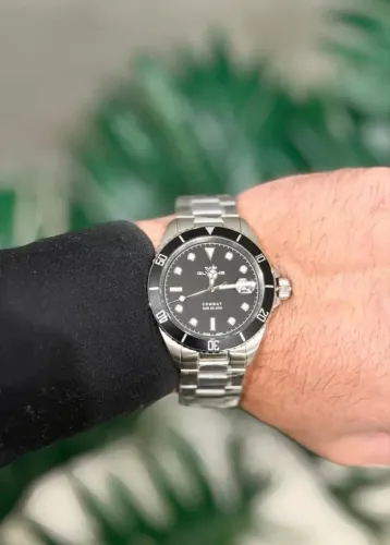 Seiko chonograph green