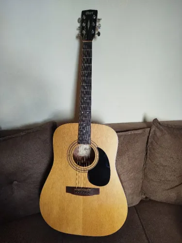 Violão acústico Cort