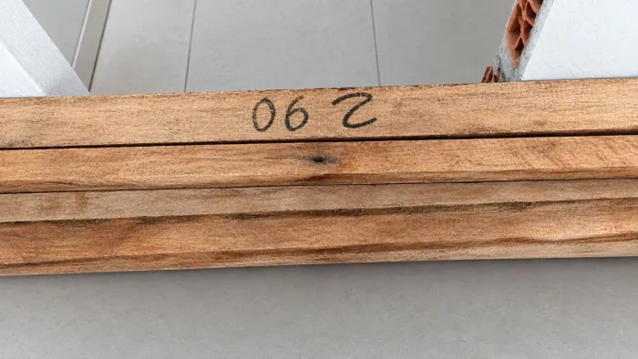 Vigas de madeiras de diversos tamanhos